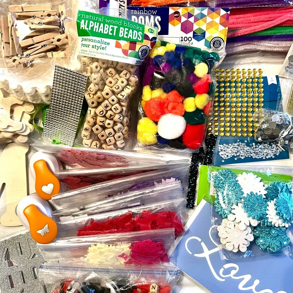 Craft‎ Supplies, Fiskars Tools, Rhinestones & Assortment Item/Set